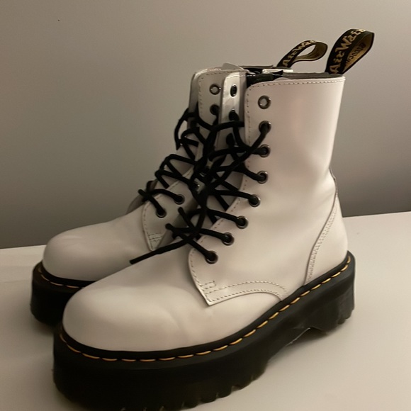white platform Dr.Martens - Picture 4 of 9